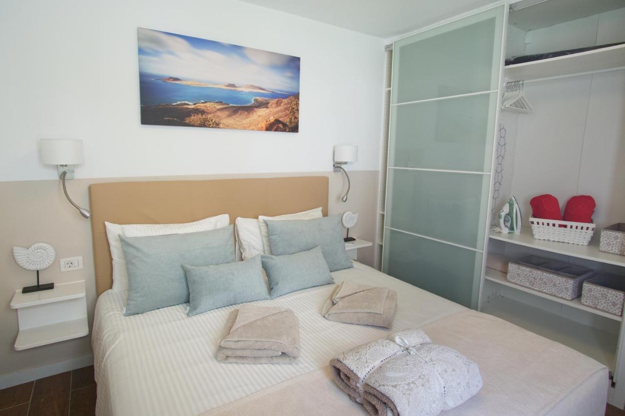 Apartment Portonovo La Paloma Amazing Sea View & Swimming Pool-Good Wifi -Free Ac- Private Parking Puerto del Carmen  Bagian luar foto