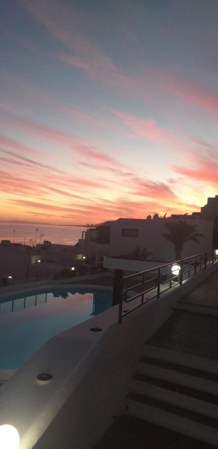 Apartment Portonovo La Paloma Amazing Sea View & Swimming Pool-Good Wifi -Free Ac- Private Parking Puerto del Carmen  Bagian luar foto